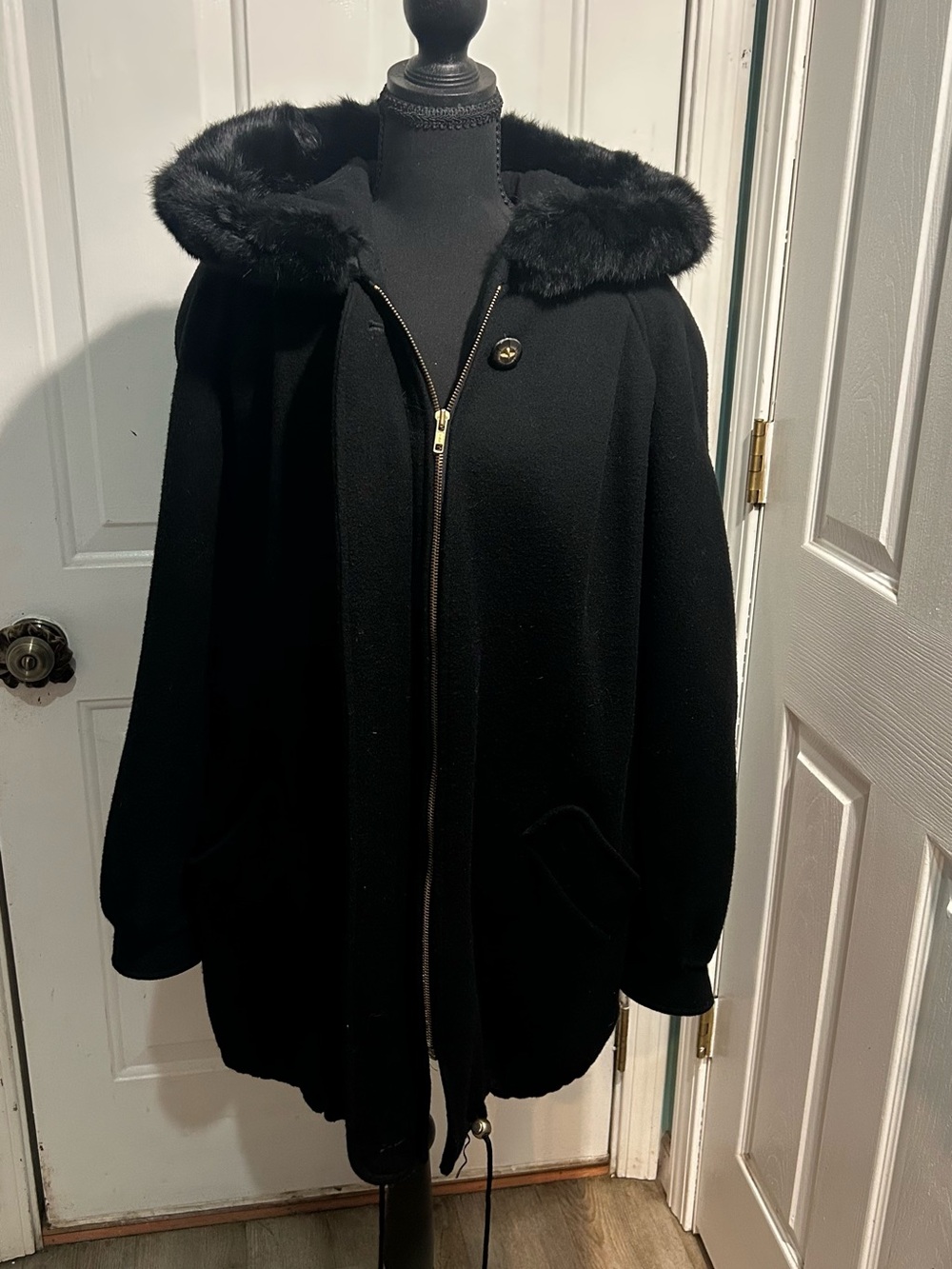 VTG Donnybrook Black Wool Coat Faux Fur Trim Hood SZ 14 Waist Length Zip Front